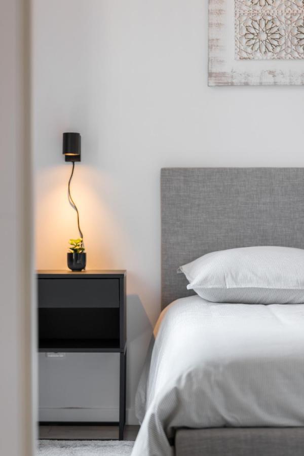 3 Fodere - Magnifique 2 Pieces - Quartier Du Port - Dernier Etage Apartment Nice Bagian luar foto